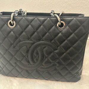 Chanel Black Quilted Shoulder Bag